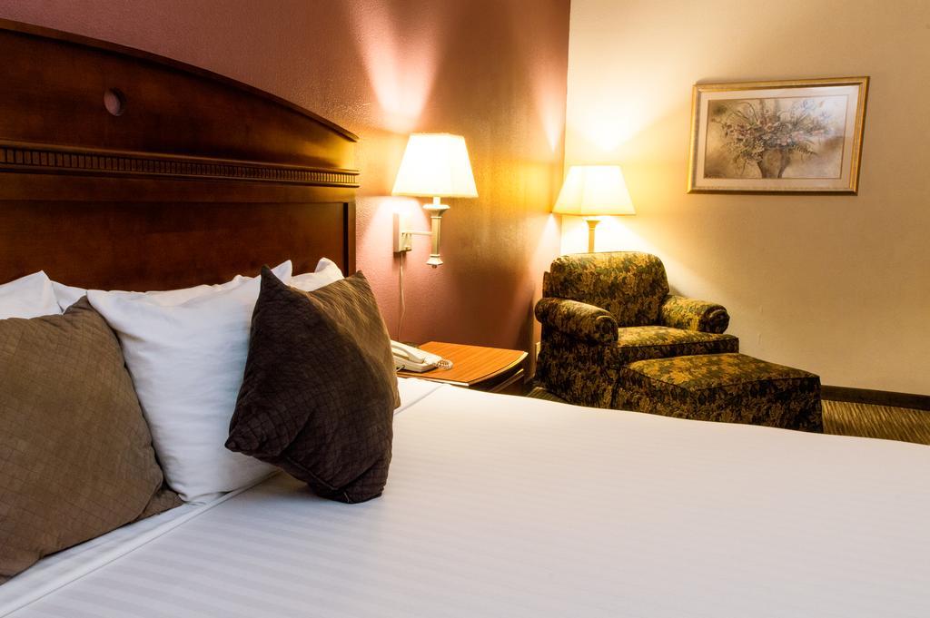 Greenstay Hotel & Suites Central Springfield Eksteriør billede