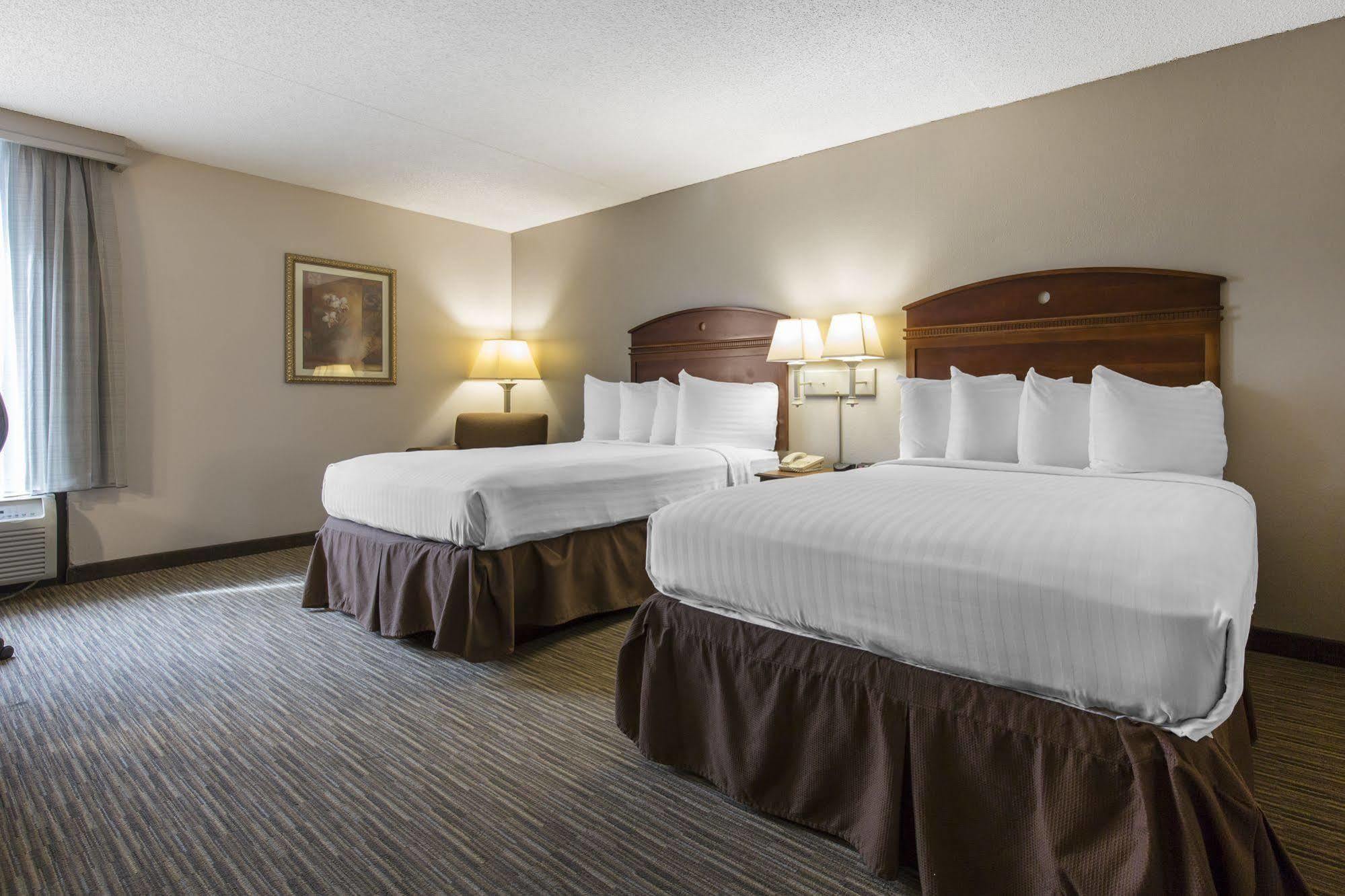 Greenstay Hotel & Suites Central Springfield Eksteriør billede